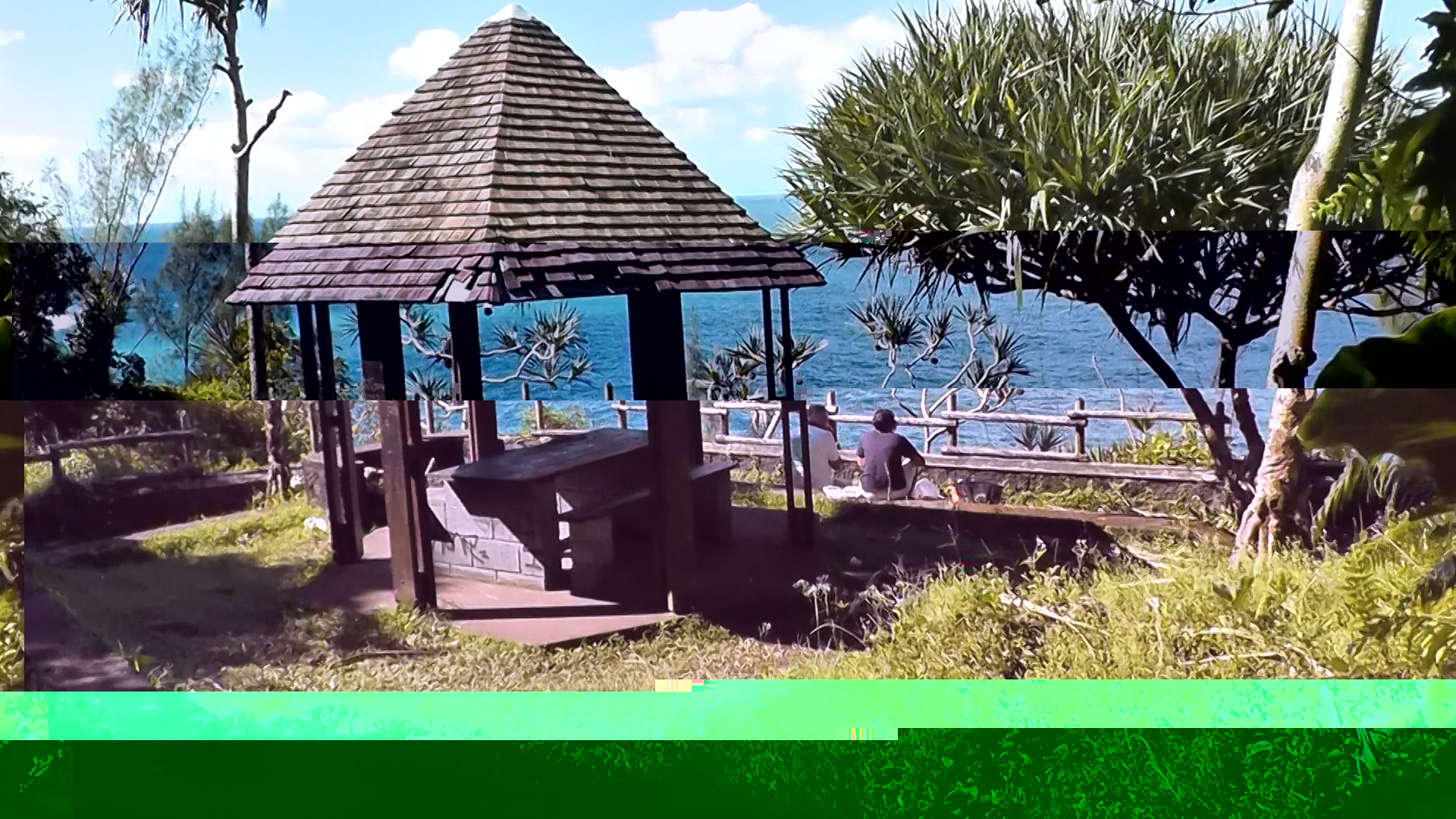 267 Le Tremblet - Vieux port Saint Philippe Kiosque.jpg